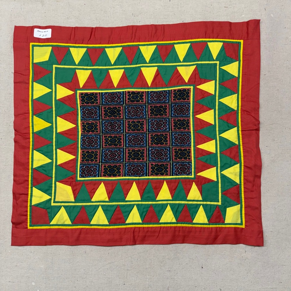 Handmade Hmong Paj Ntaub Story Cloth Embroidery Applique Textile Red‎ 20x18